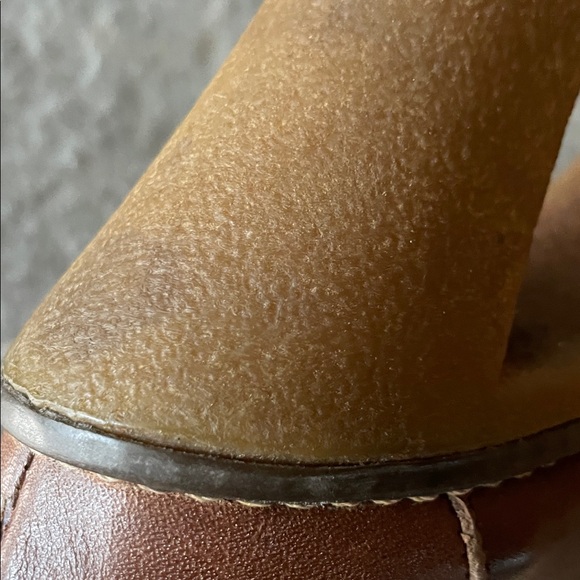 Mid-calf leather boots with heart patches - Picture 9 of 10